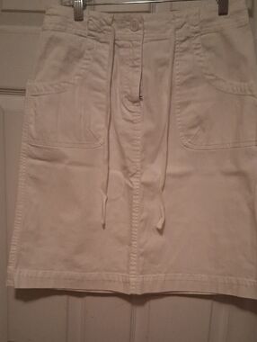 Talbots Whiter Drawstring Front Pocket Skirt Size 4